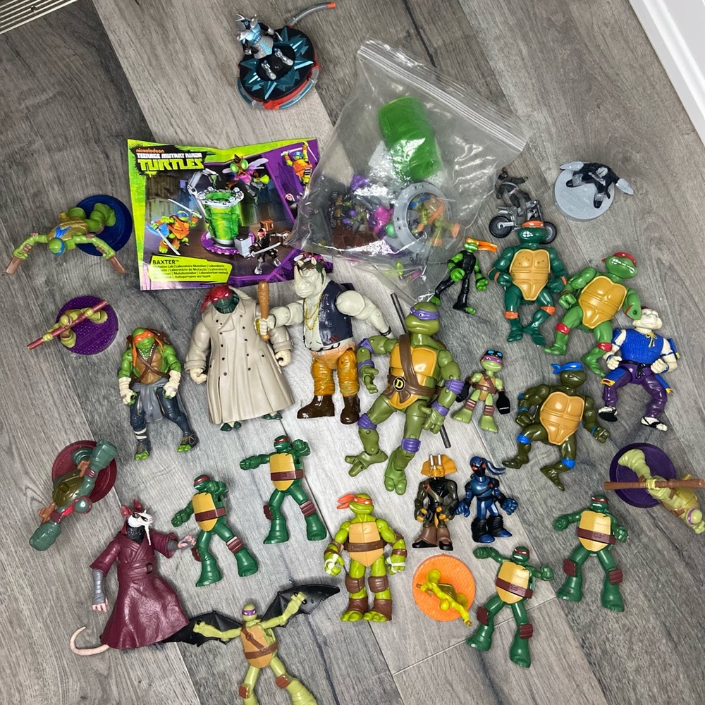 Huge Teenage Mutant Ninja Turtles Action Figure Collection